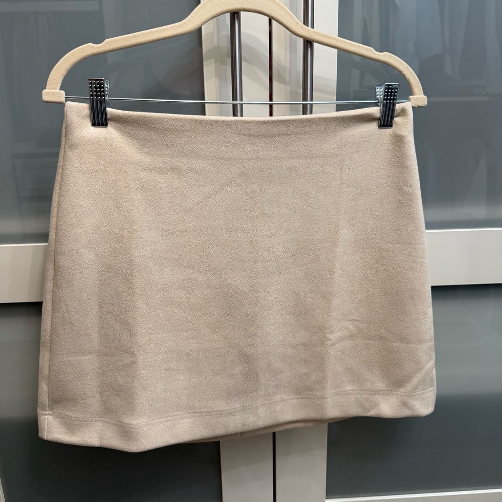 Pink Lily Cream Pencil Skirt